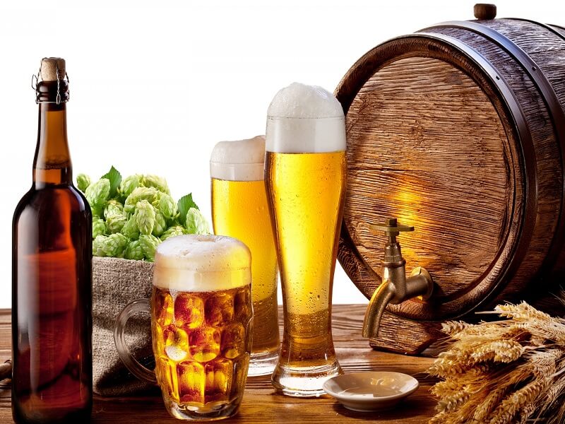Người bệnh tăng acid uric cao kiêng dùng rượu bia